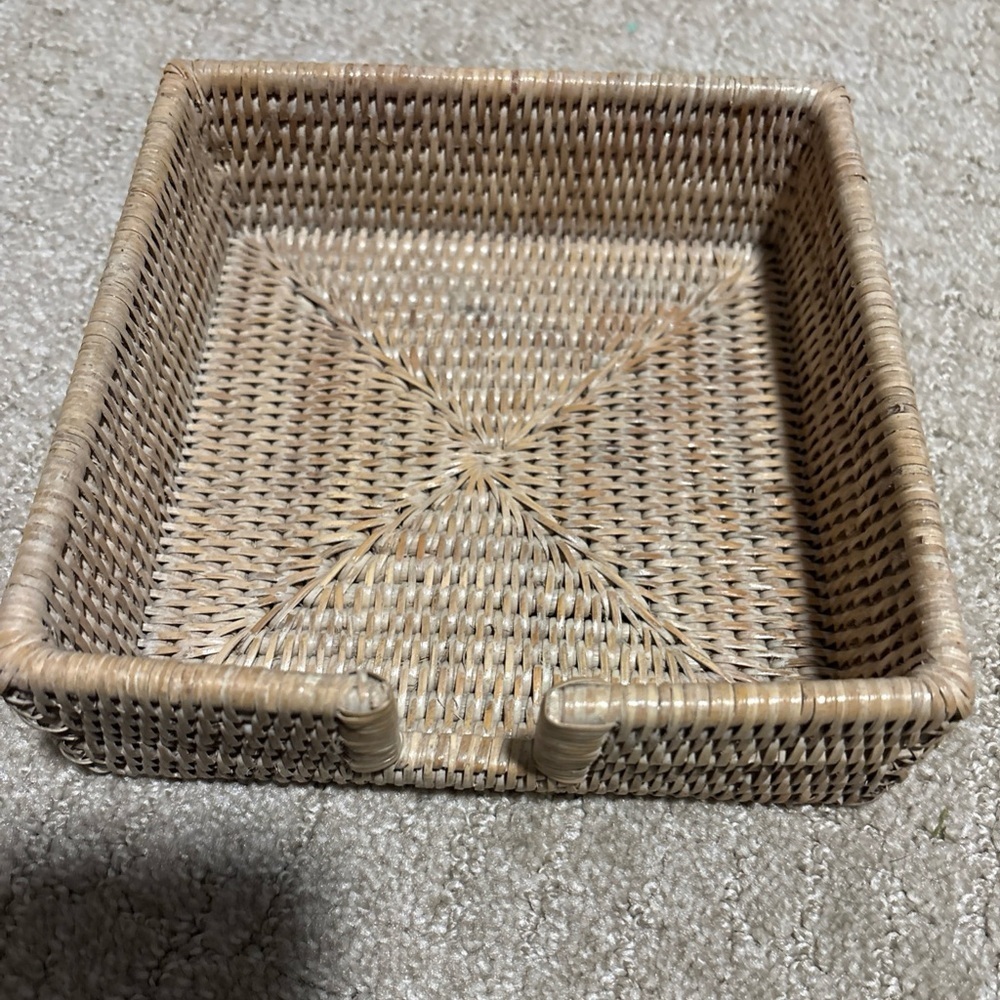 NWT Caspari Natural Rattan Luncheon Napkin Holder Woven 7.5”